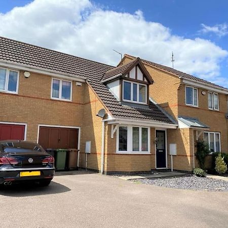 Charming Home In Wellingborough Dış mekan fotoğraf