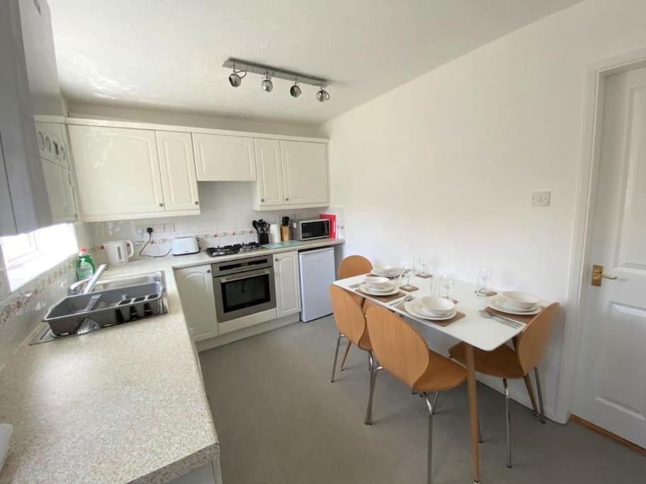 Charming Home In Wellingborough Dış mekan fotoğraf