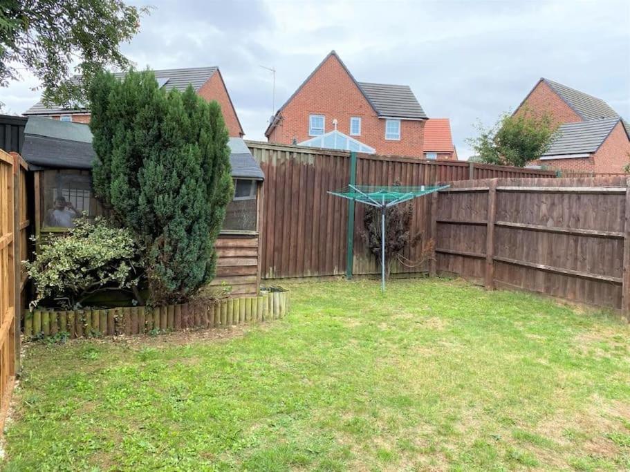 Charming Home In Wellingborough Dış mekan fotoğraf