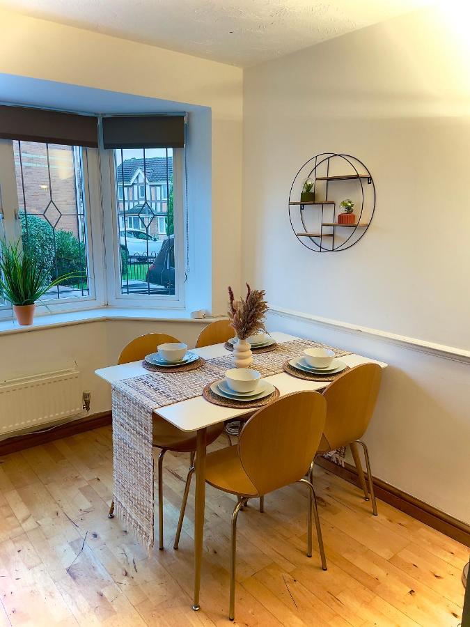 Charming Home In Wellingborough Dış mekan fotoğraf